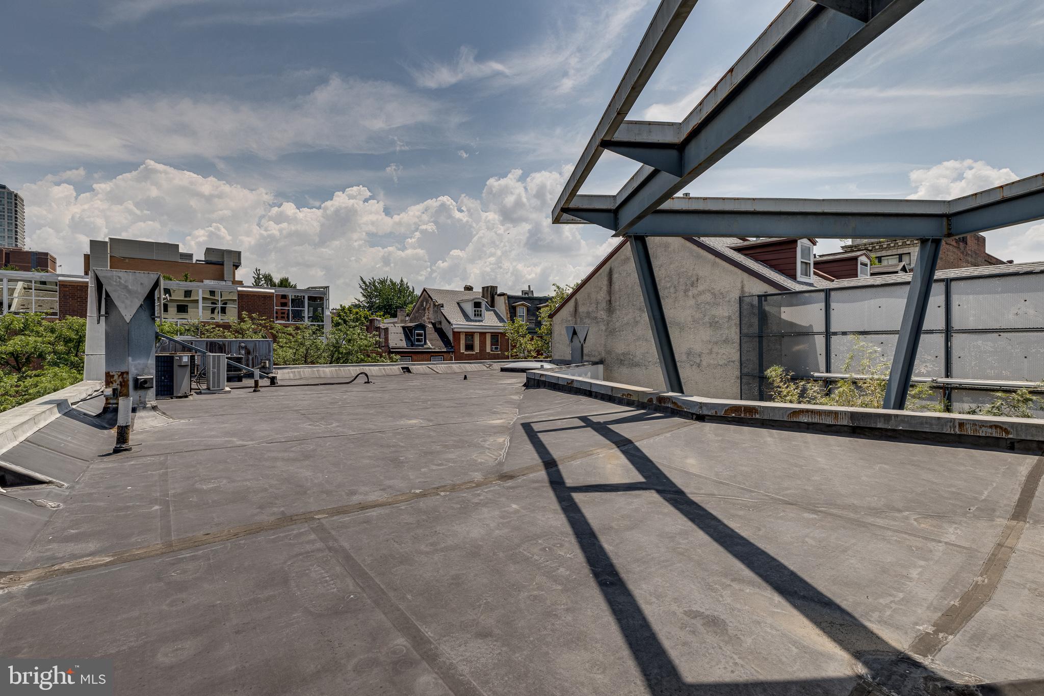 240-44 South 12th Street Philadelphia, PA 19107 - Photo 41 of 72 Rooftop Space