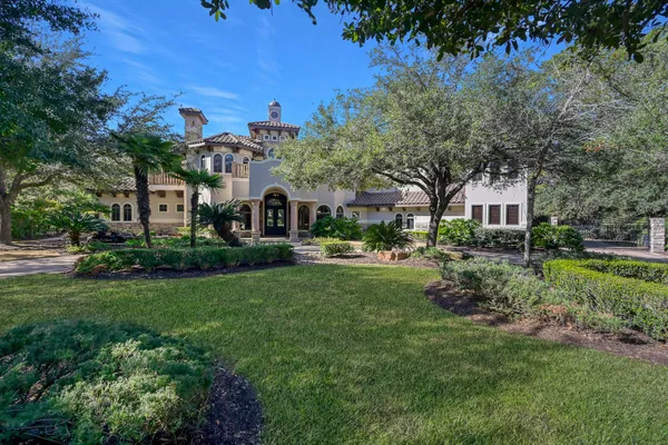 $2,990,000 | 43 Philbrook Way, The Woodlands, TX 77382