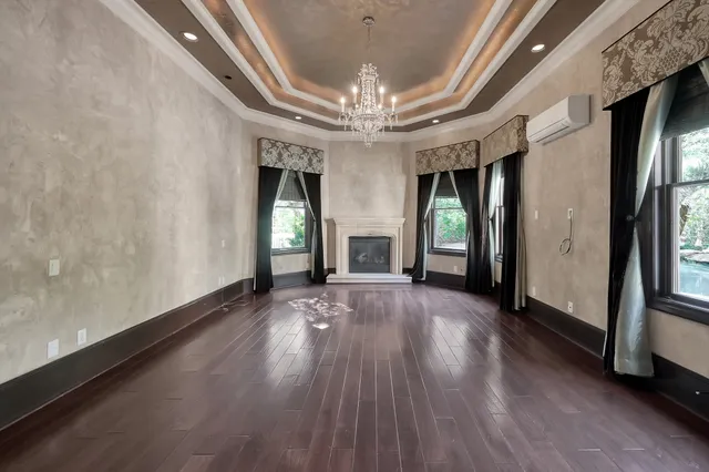 $3,300,000 | 43 Philbrook Way, The Woodlands, TX 77382