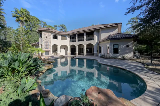 $3,300,000 | 43 Philbrook Way, The Woodlands, TX 77382
