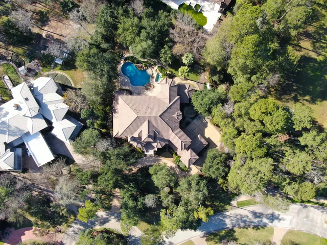 $3,300,000 | 43 Philbrook Way, The Woodlands, TX 77382