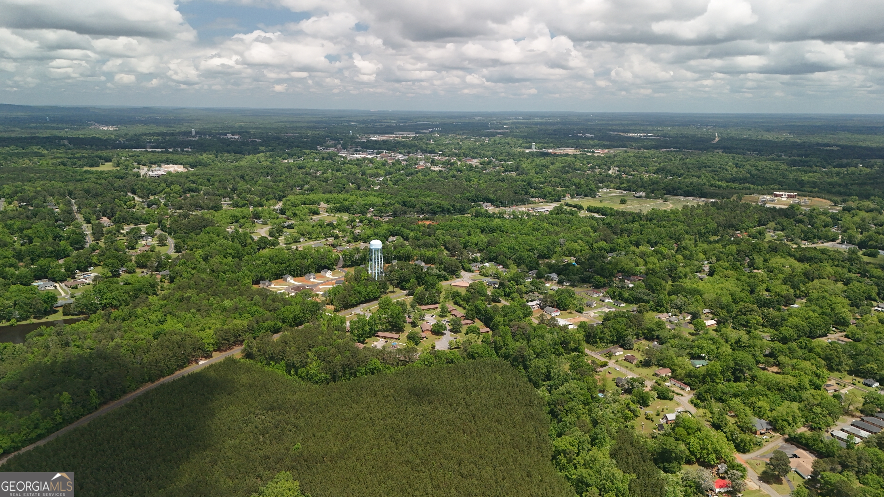 0 Davis Lake Road Thomaston, GA 30286 - Photo 33 of 37 a view of a city