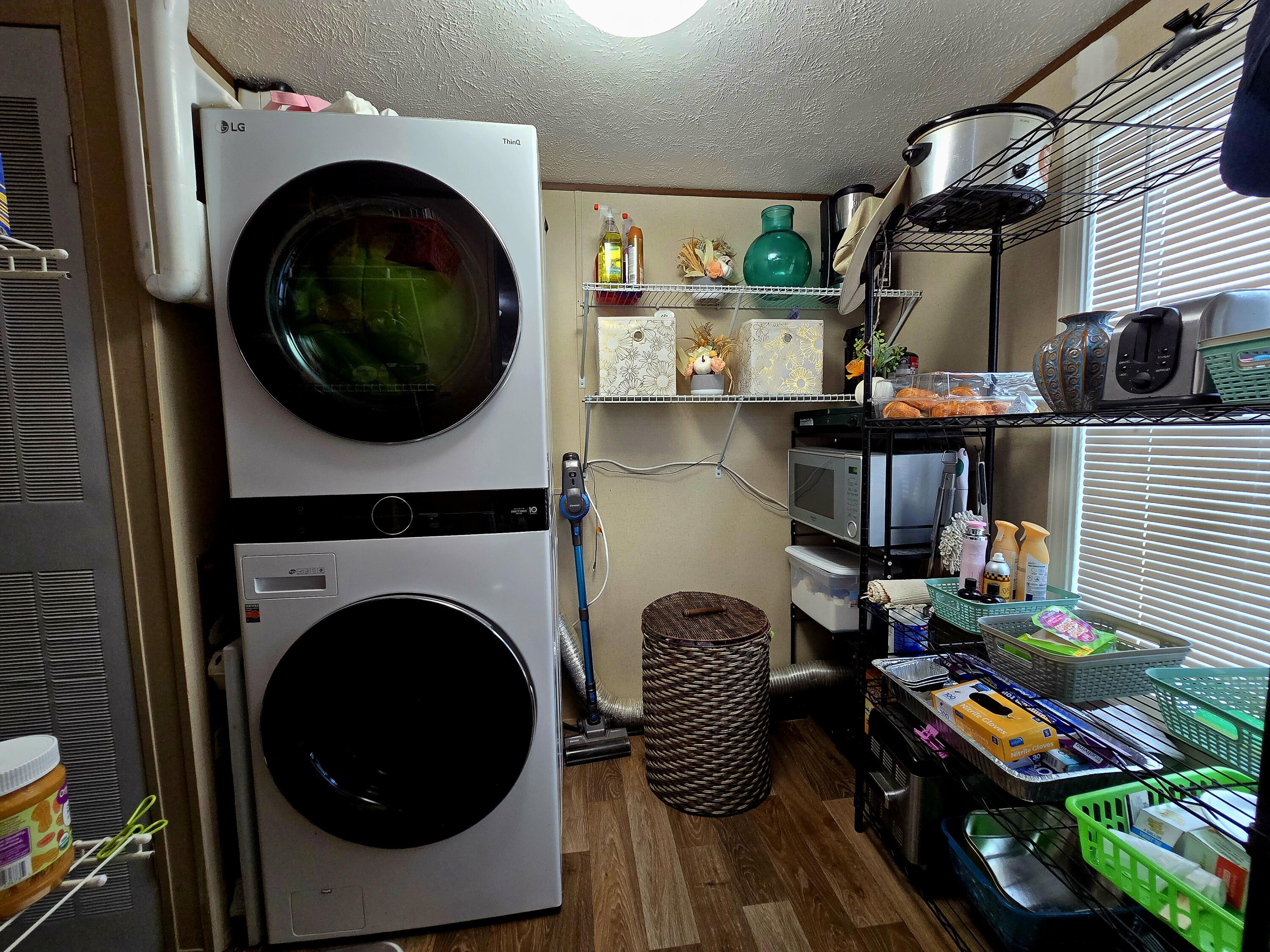 5488 Reese Hurt Road Breeding, KY 42715 - Photo 26 of 83 MH Laundry and Pantry