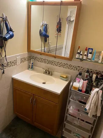 $2,500 | 15 Bonaire Street, Unit 1, Sudbury, MA 01776