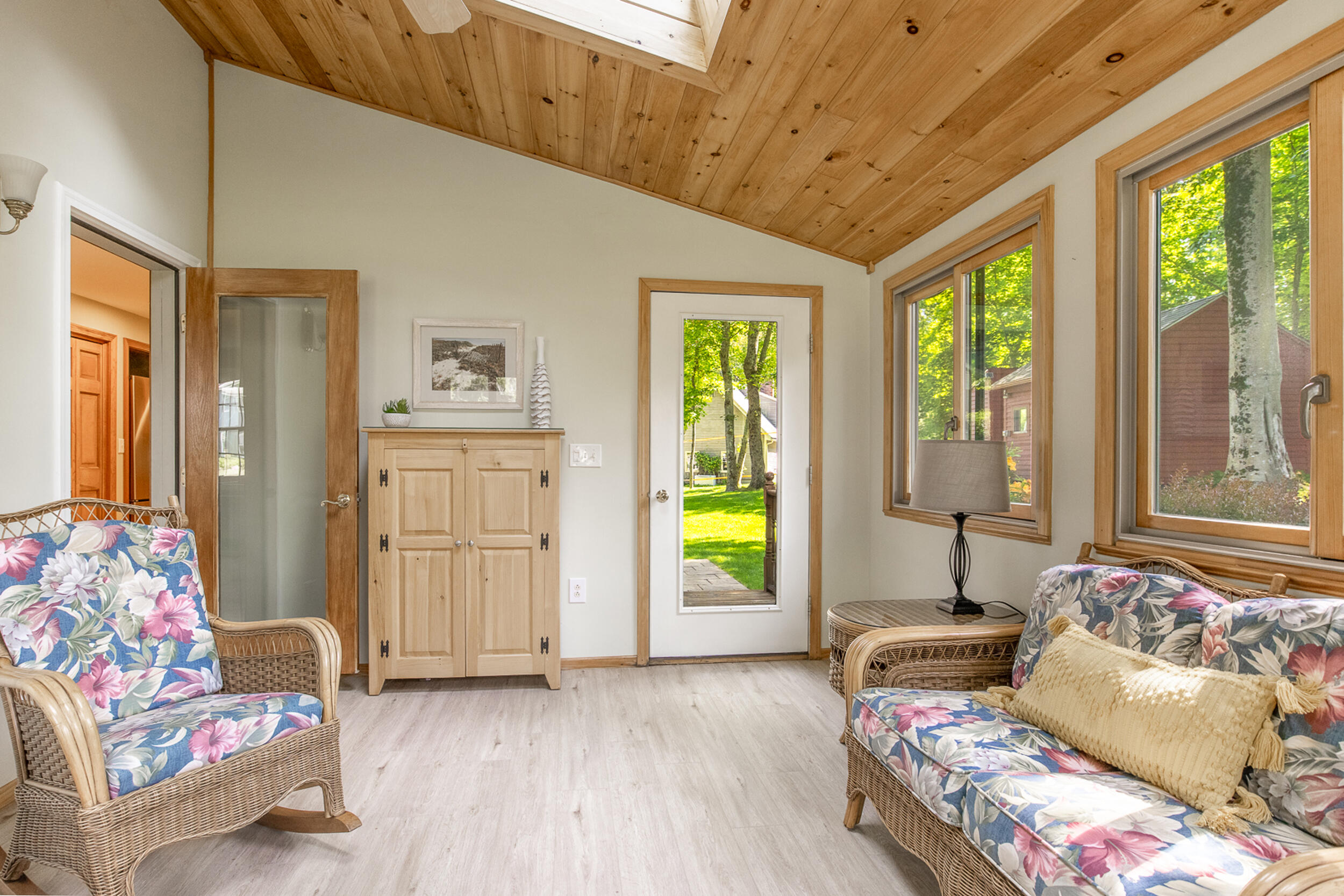 51 Beaver Dam Road South Berwick, ME 03908 - Photo 12 of 45 3 Season Room