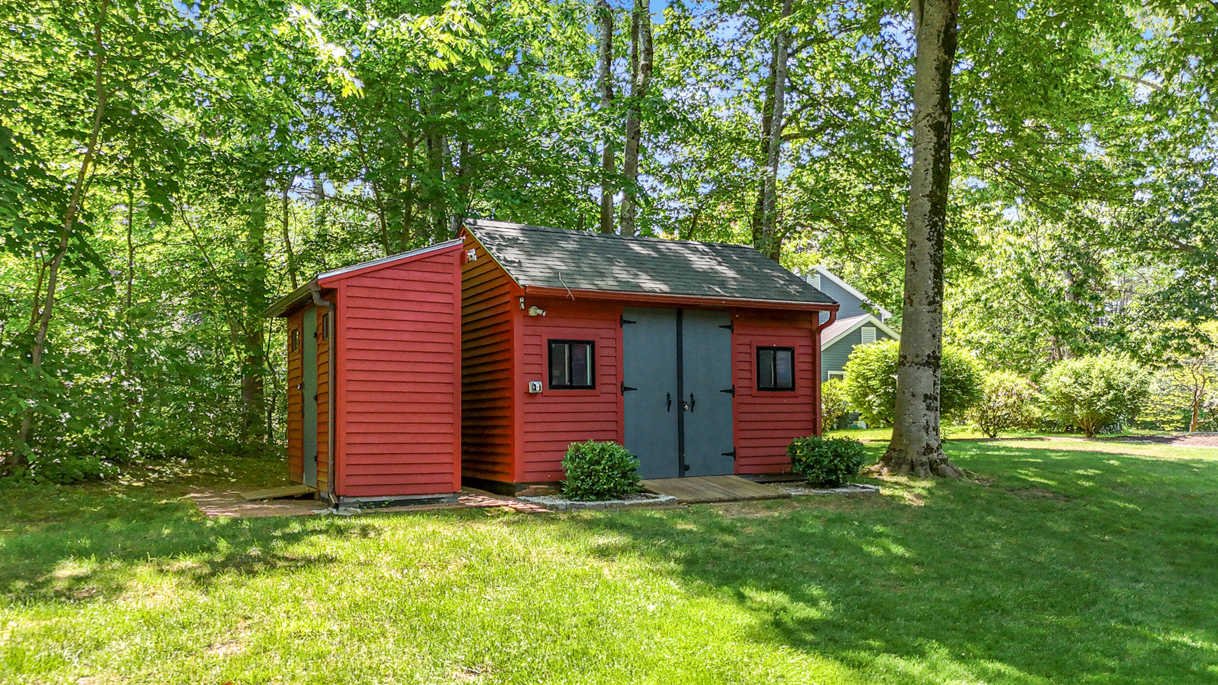 51 Beaver Dam Road South Berwick, ME 03908 - Photo 33 of 45 Large Shed