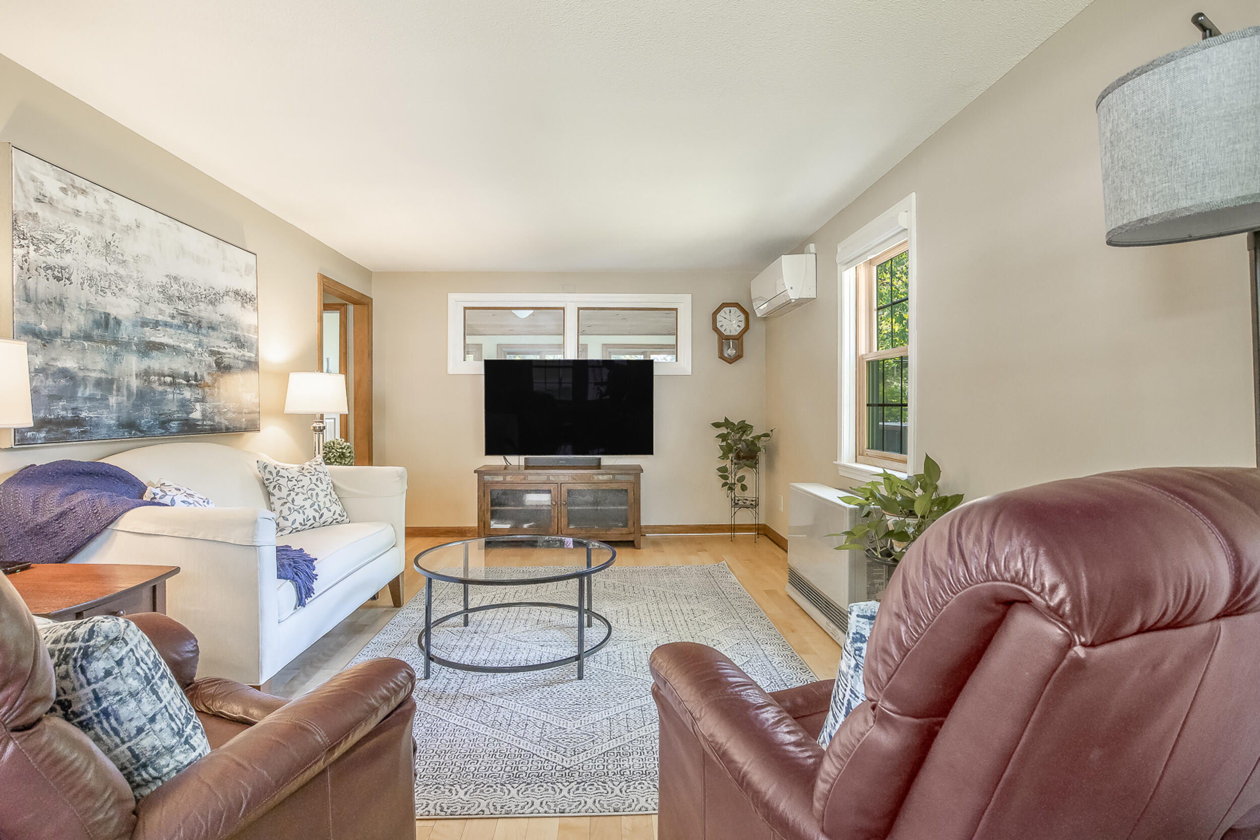 51 Beaver Dam Road South Berwick, ME 03908 - Photo 10 of 45 Livingroom
