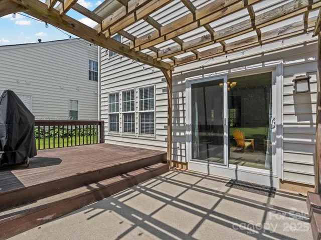 $475,000 | 18001 Bluff Inlet Road, Cornelius, NC 28031