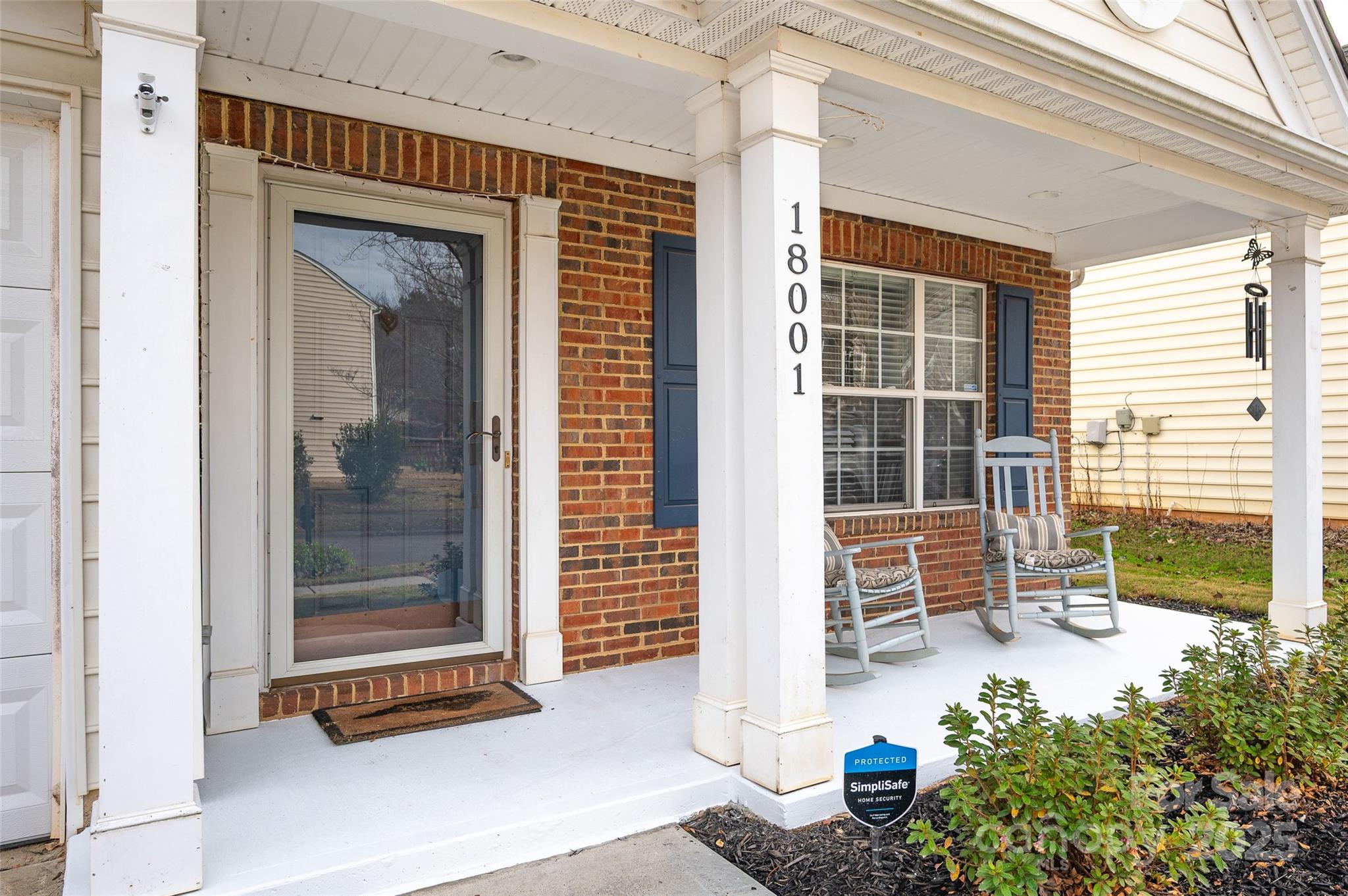 18001 Bluff Inlet Road Cornelius, NC 28031 - Photo 3 of 38