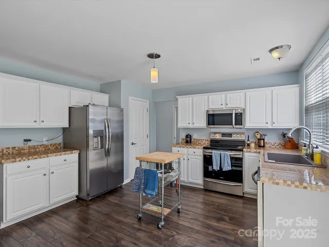 $475,000 | 18001 Bluff Inlet Road, Cornelius, NC 28031