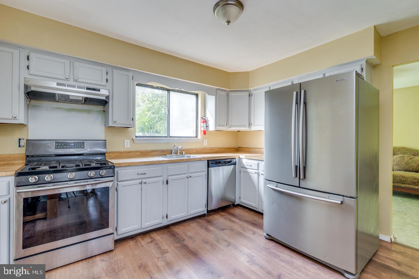 418 Bem Street Riverside, NJ 08075 - Photo 7 of 31