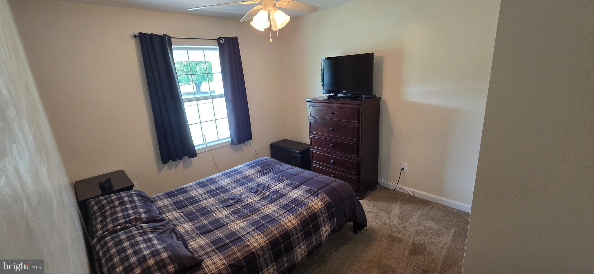540 Ackley Road Newport, NJ 08345 - Photo 26 of 32 Front corner bedroom