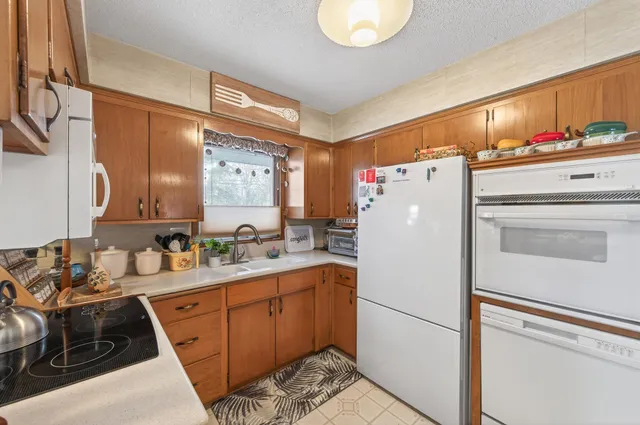 $349,000 | 7398 Tempo Terrace Northeast, Fridley, MN 55432