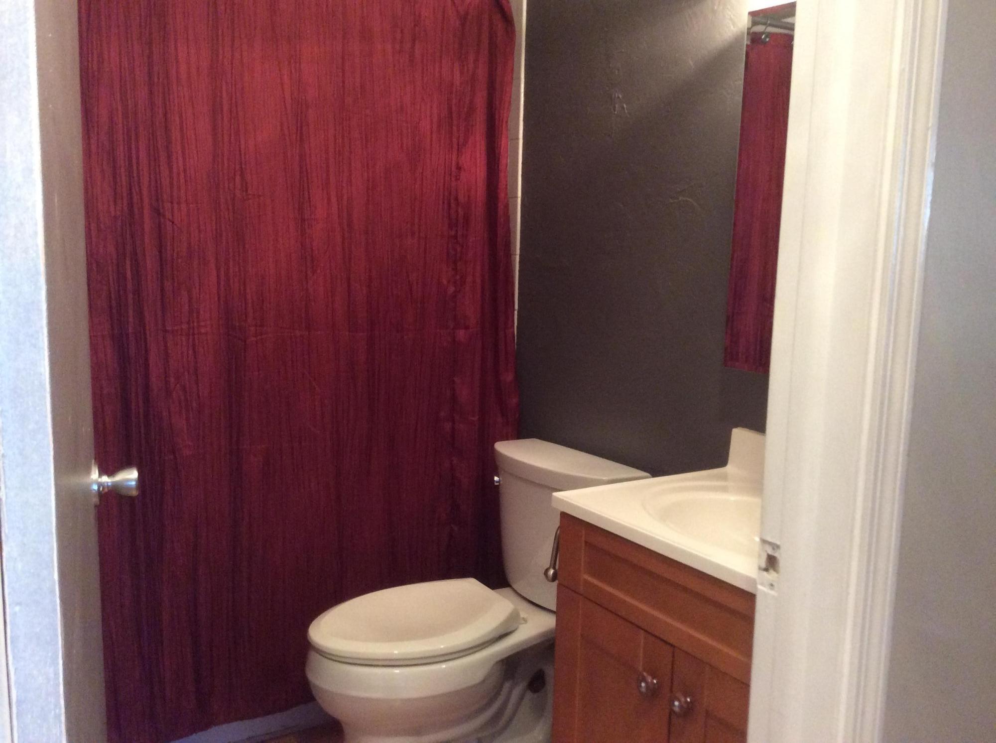 8420 Summer Field Place Boca Raton, FL 33433 - Photo 11 of 16 Second Bathroom
