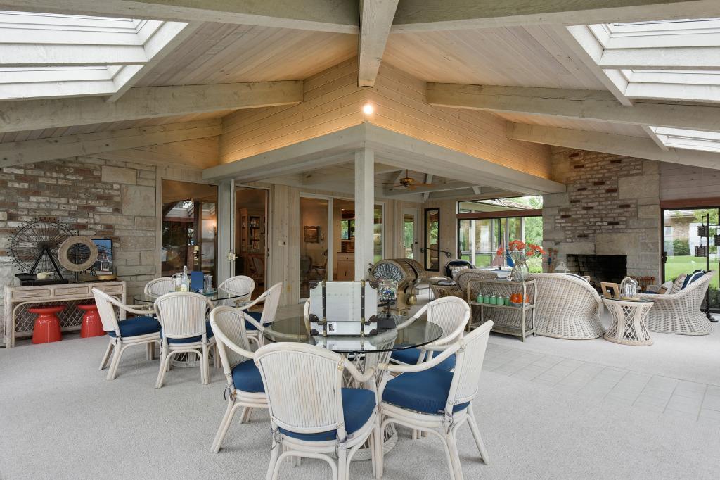578 Harrington Road Wayzata, MN 55391 - Photo 12 of 29 Gallery Image 12