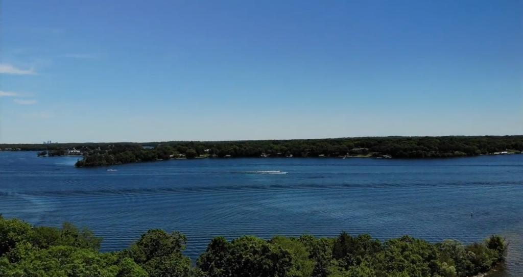 578 Harrington Road Wayzata, MN 55391 - Photo 22 of 29 Gallery Image 22