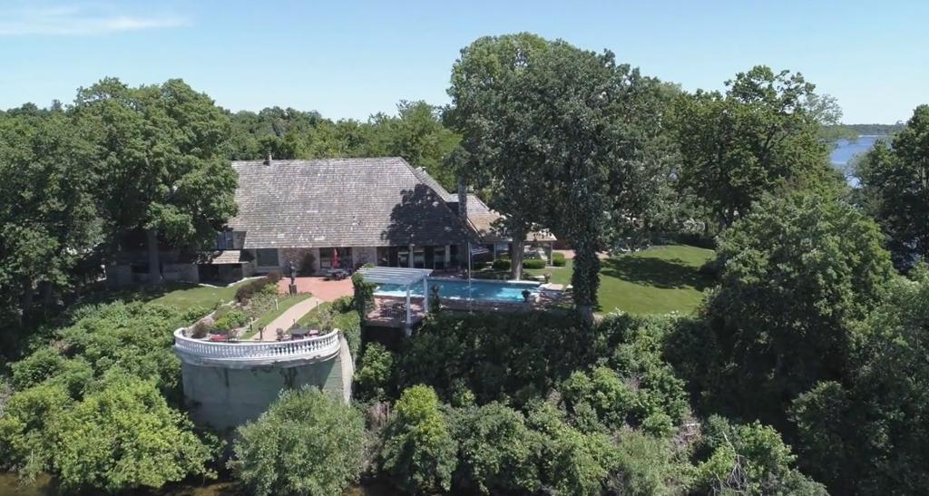 578 Harrington Road Wayzata, MN 55391 - Photo 24 of 29 Gallery Image 24