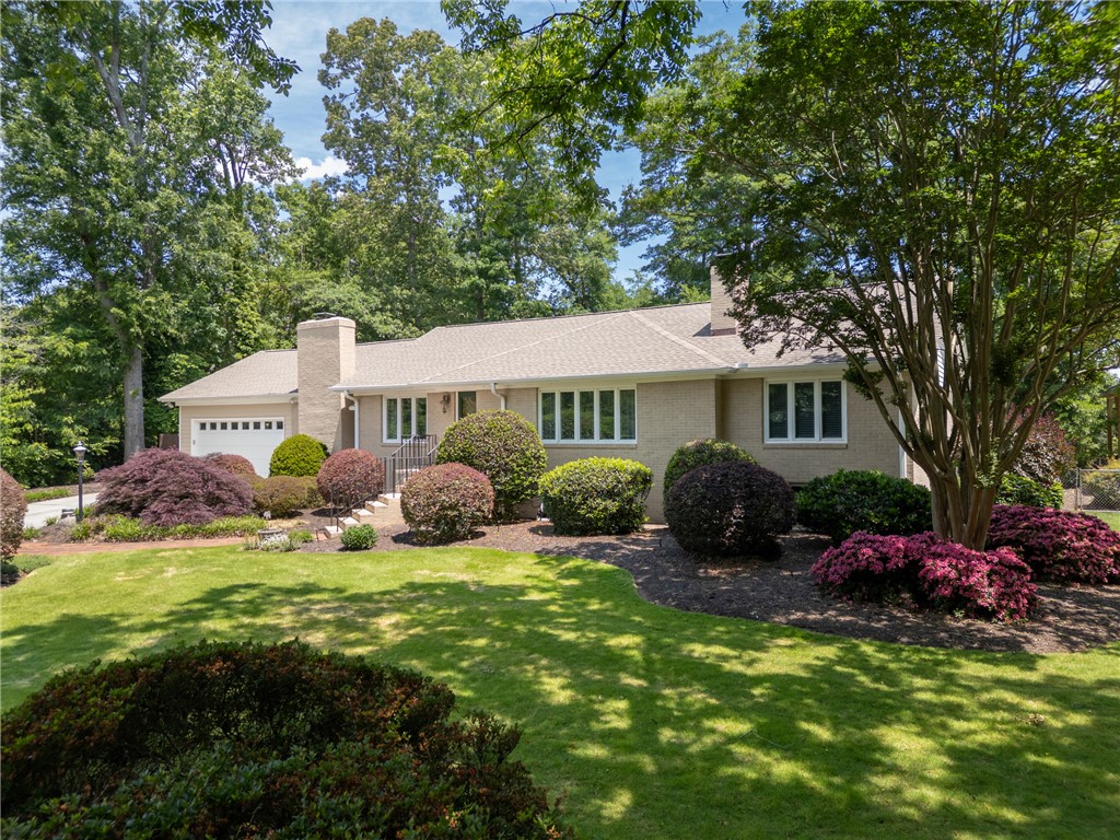 208 Mountain View Lane Clemson, SC 29631 - Photo 1 of 39