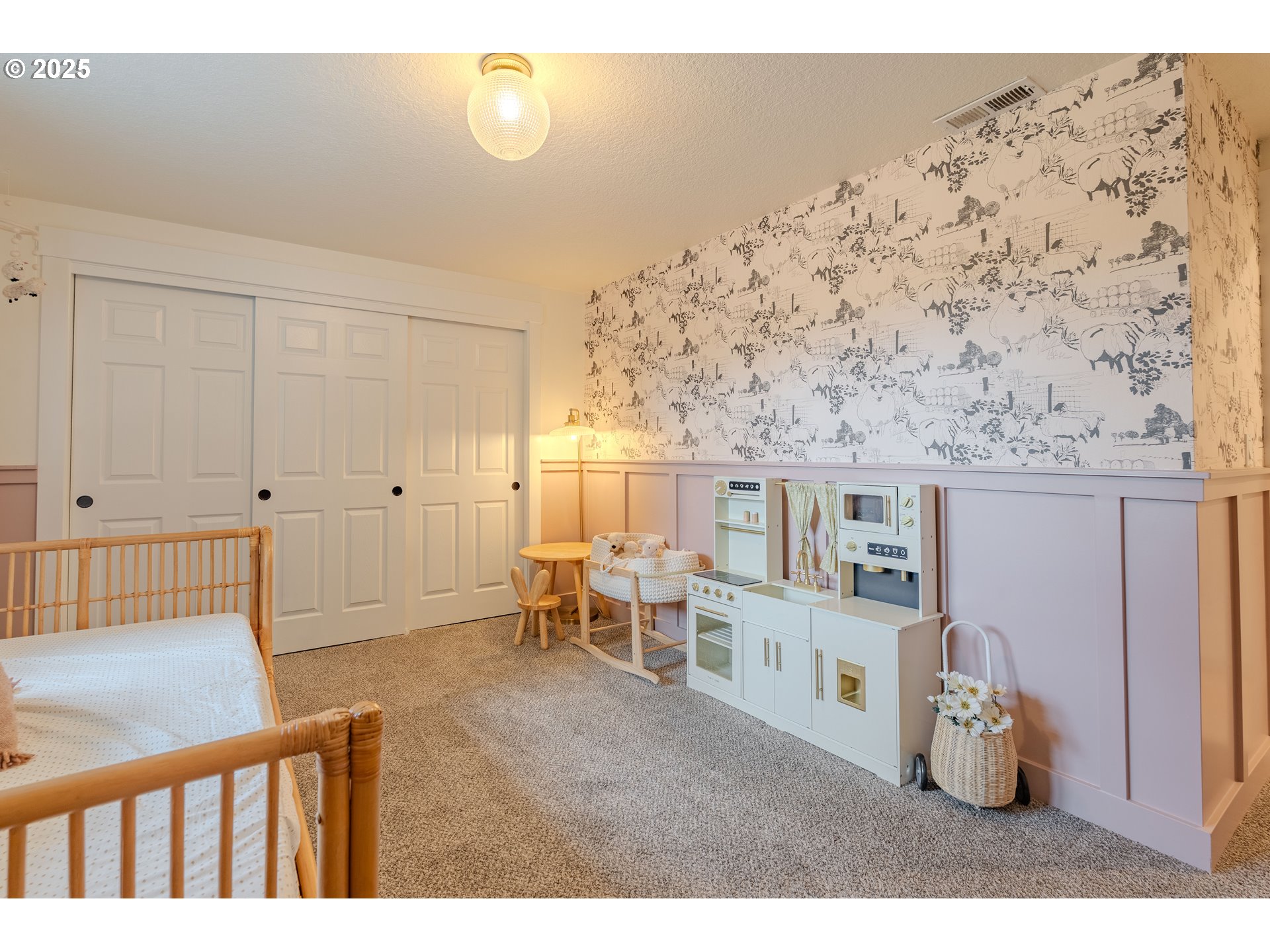 20908 Northeast 67th Avenue Battle Ground, WA 98604 - Photo 22 of 47 a view of kitchen with furniture and wooden floor