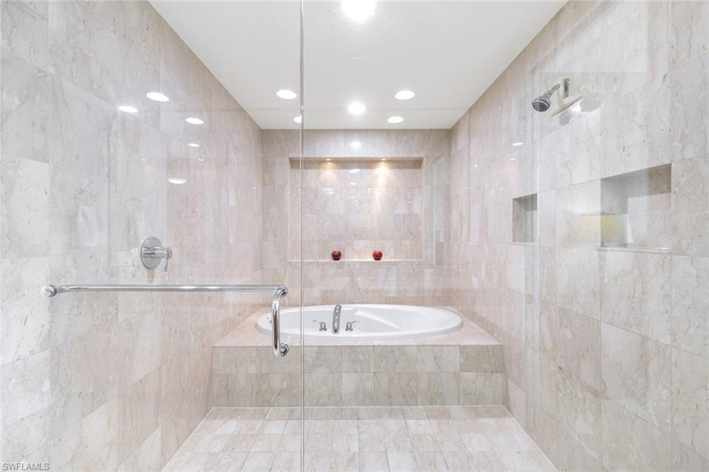 265 Indies Way, Unit 904 Naples, FL 34110 - Photo 12 of 31