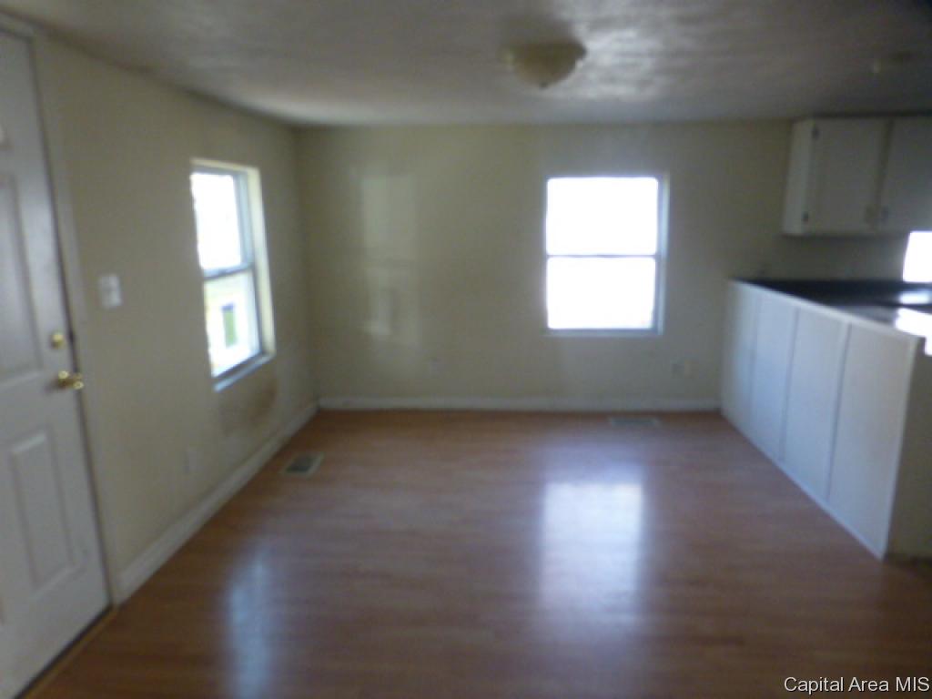 2868 Hoover Avenue Springfield, IL 62703 - Photo 3 of 13 Gallery Image 3