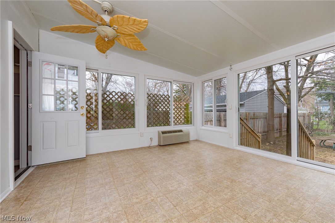 1151 Erieview Road Cleveland Heights, OH 44121 - Photo 15 of 29