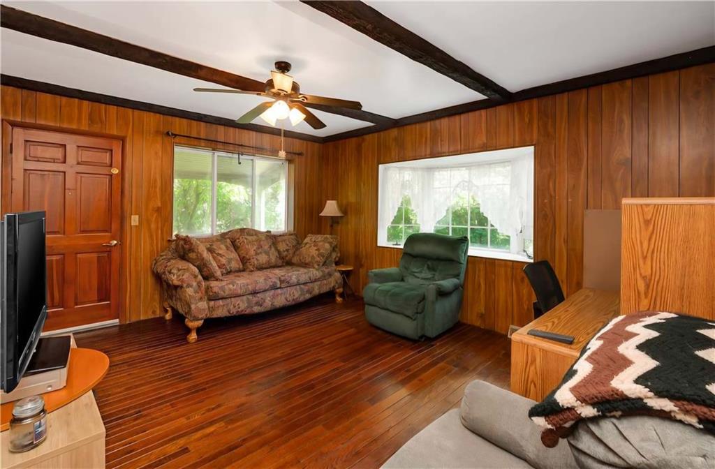 411 Harmony Road Baden, PA 15005 - Photo 10 of 20 Gallery Image 10