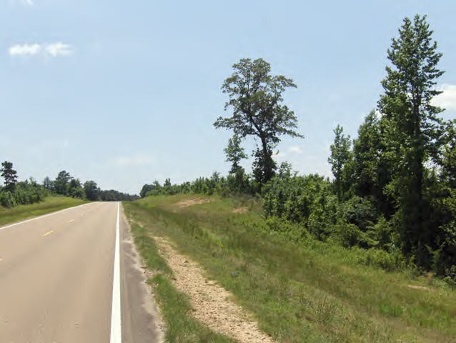 33 Hwy Roxie Ms 39661 Roxie, MS 39661 - Photo 1 of 1 Main View