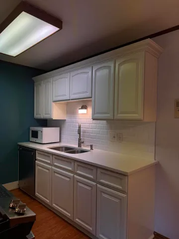 $1,500 | 1321 West Main Street, Unit 301, Lake Geneva, WI 53147