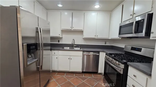 $664,888 | 25657 Almendra Drive, Valencia, CA 91355