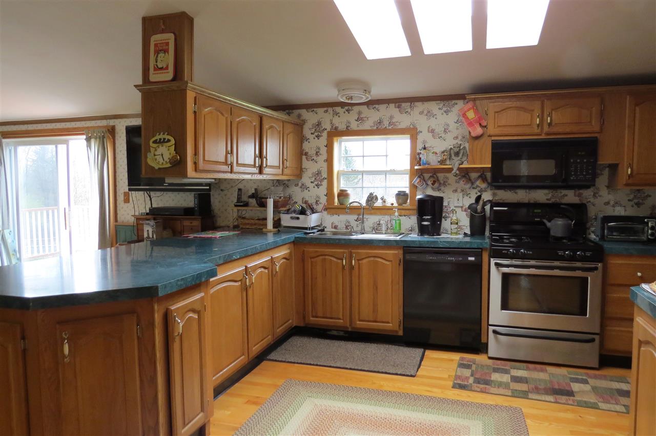 218 Dawley Road Mount Holly, VT 05758 - Photo 12 of 32