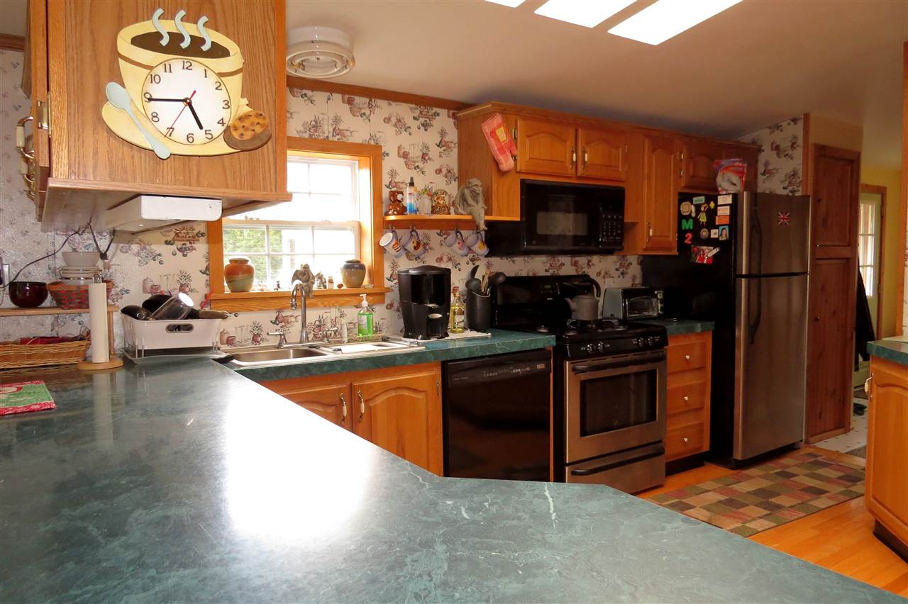 218 Dawley Road Mount Holly, VT 05758 - Photo 13 of 32