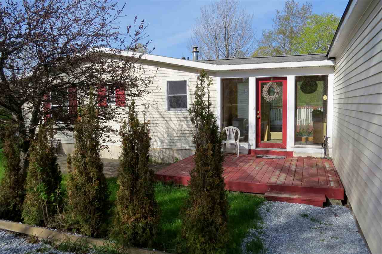 218 Dawley Road Mount Holly, VT 05758 - Photo 4 of 32