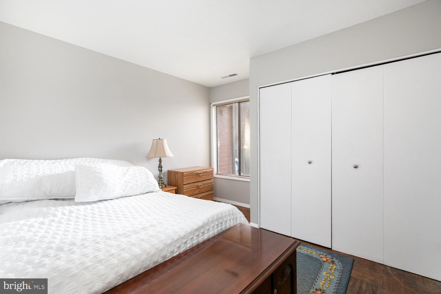 1389 Northgate Square Reston, VA 20190 - Photo 17 of 33 Main level bedroom
