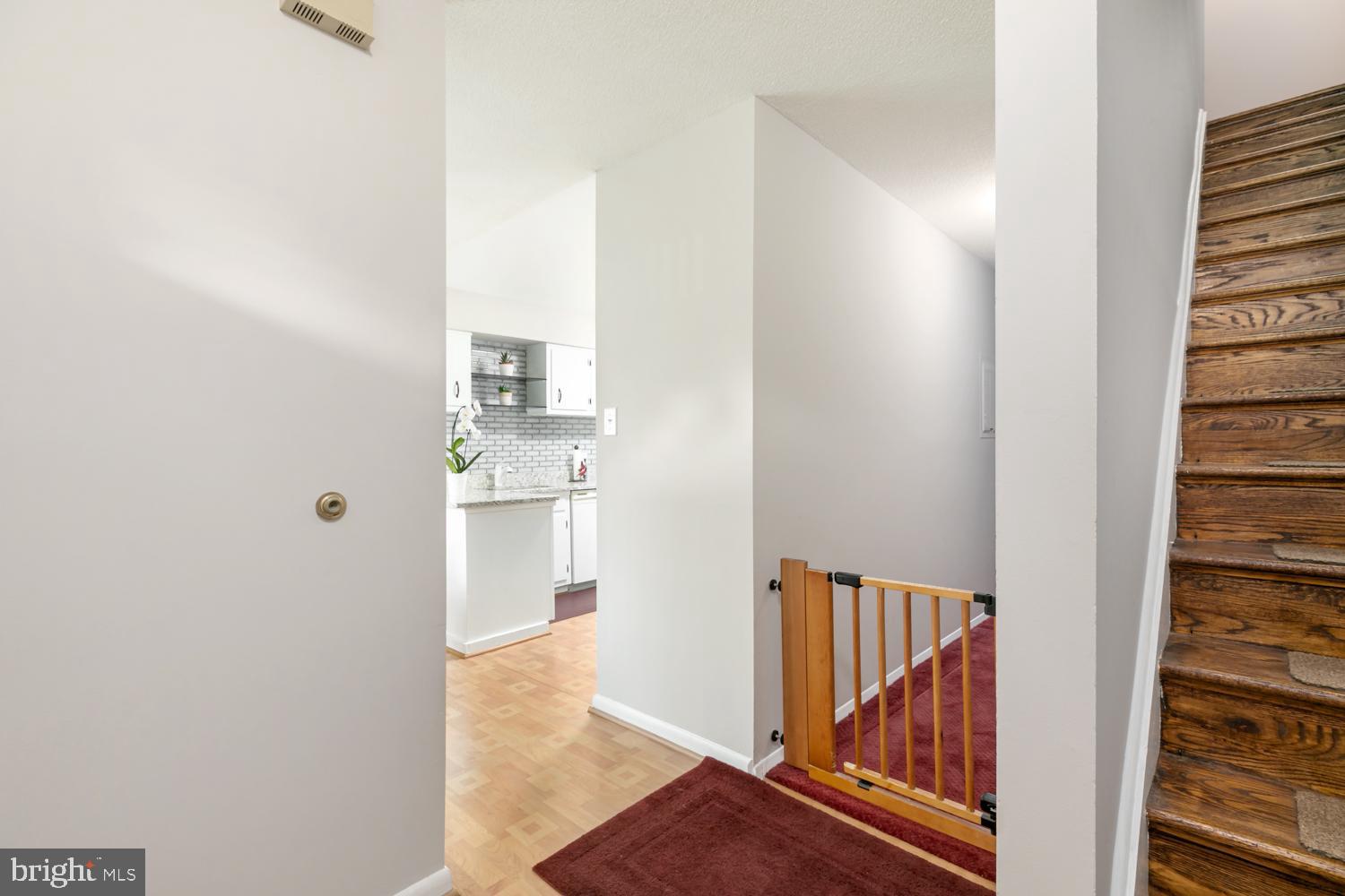 1389 Northgate Square Reston, VA 20190 - Photo 20 of 33 foyer