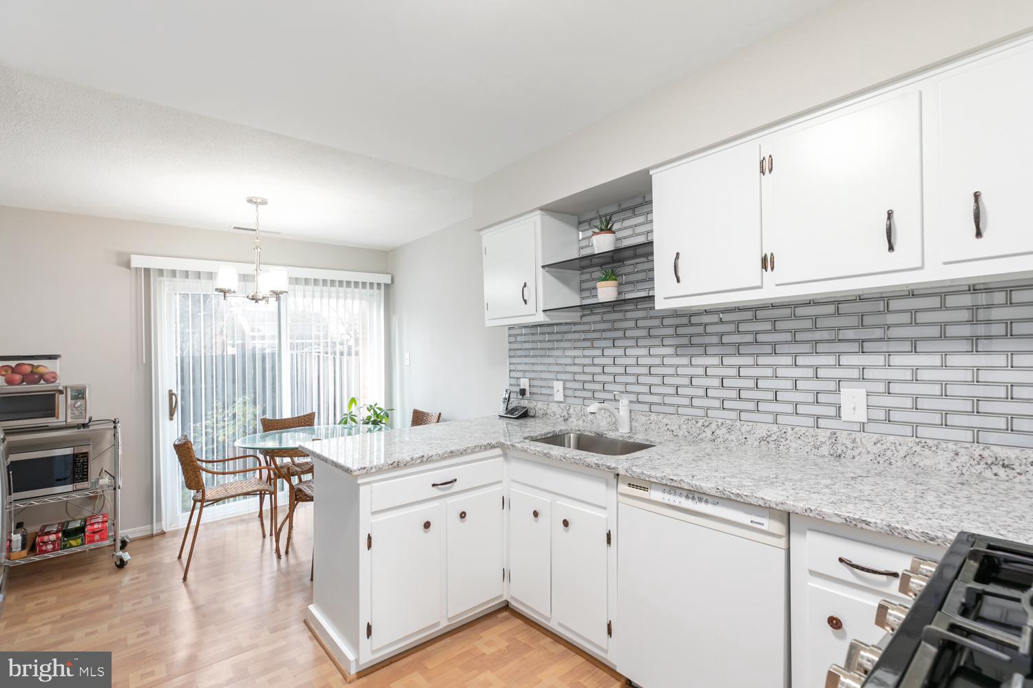 1389 Northgate Square Reston, VA 20190 - Photo 10 of 33 Gallery Image 10