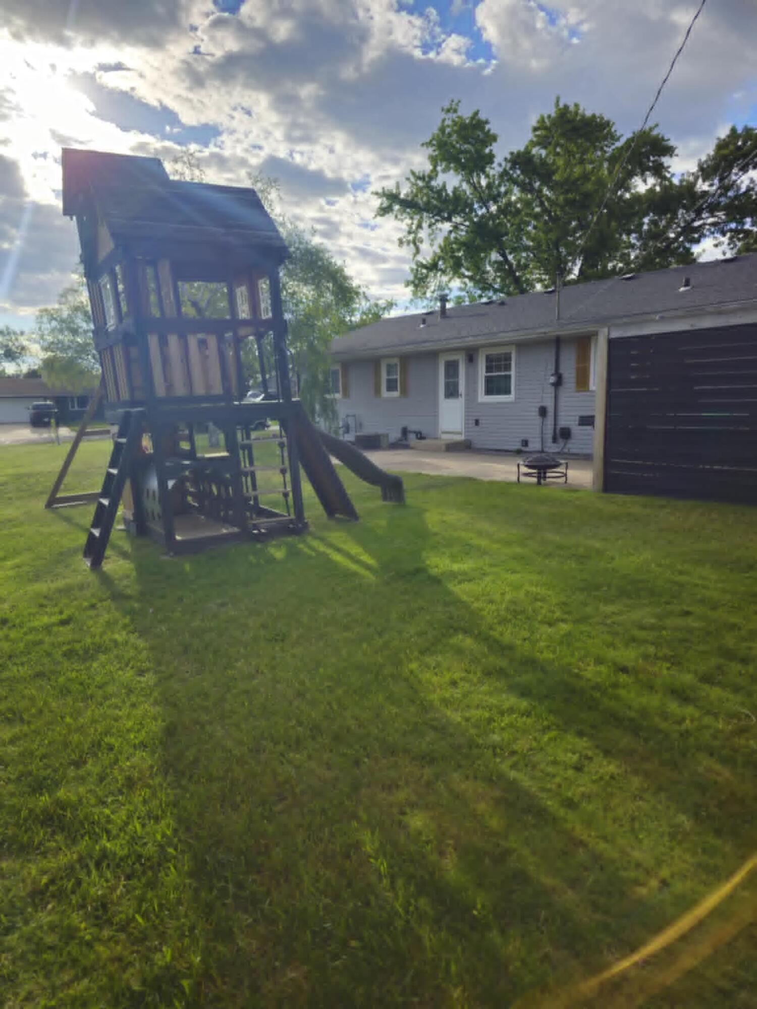 2260 Cobblestone Lane Beloit, WI 53511 - Photo 15 of 65 488d5a07-b664-4ce8-8ded-8c989f9e5609