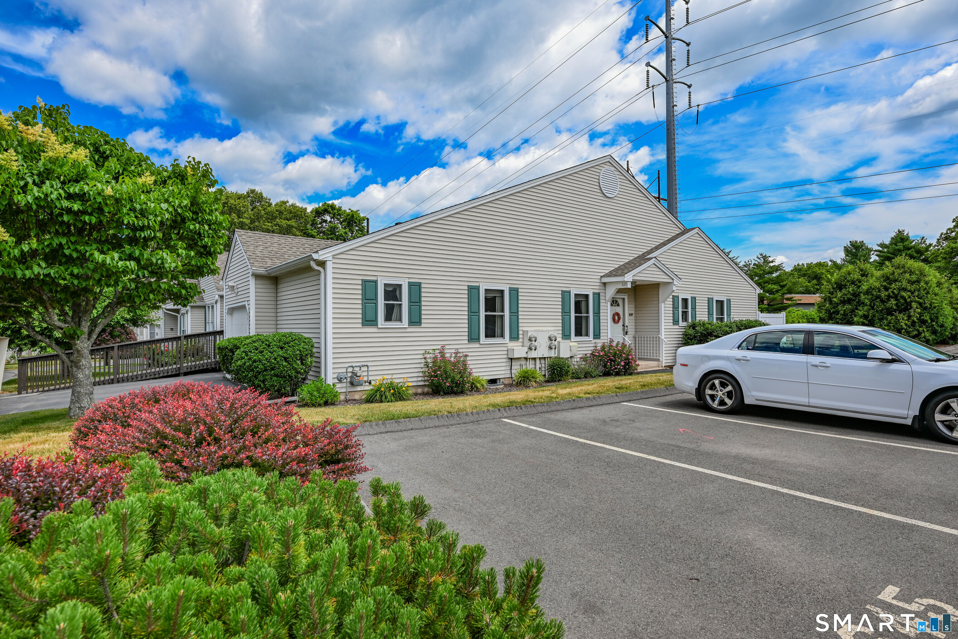 621 Overlook Path, Unit 621 Southington, CT 06489 - Photo 3 of 34