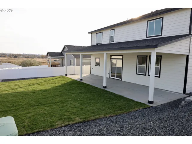 $485,000 | 1750 Northeast 8th Place, Hermiston, OR 97838