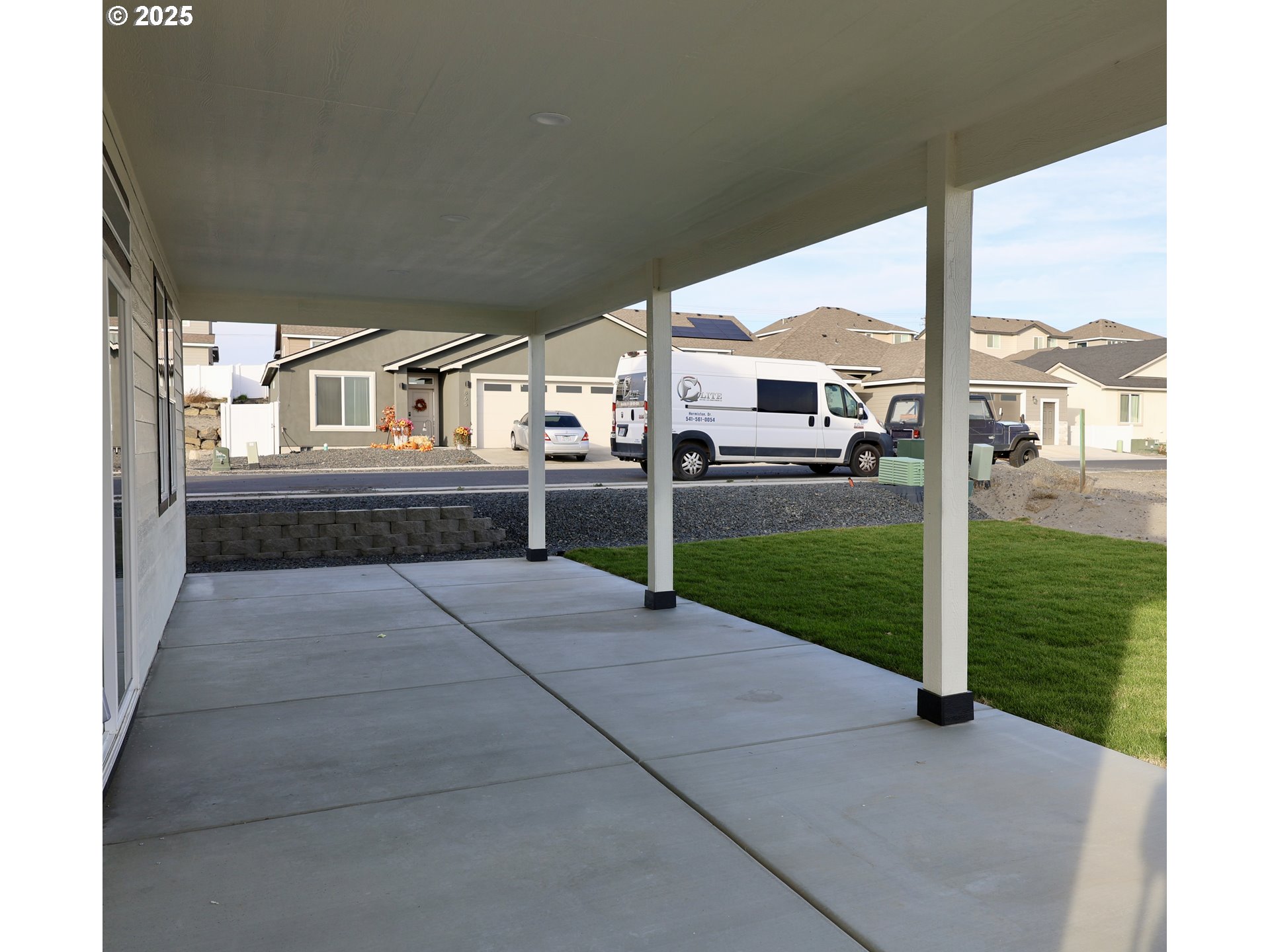1750 Northeast 8th Place Hermiston, OR 97838 - Photo 20 of 21 a view of a house with a yard