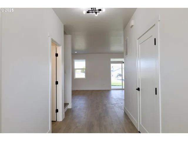 $485,000 | 1750 Northeast 8th Place, Hermiston, OR 97838