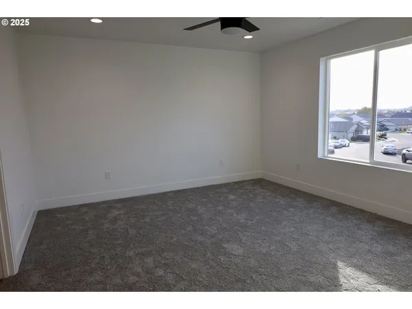 $480,000 | 1750 Northeast 8th Place, Hermiston, OR 97838