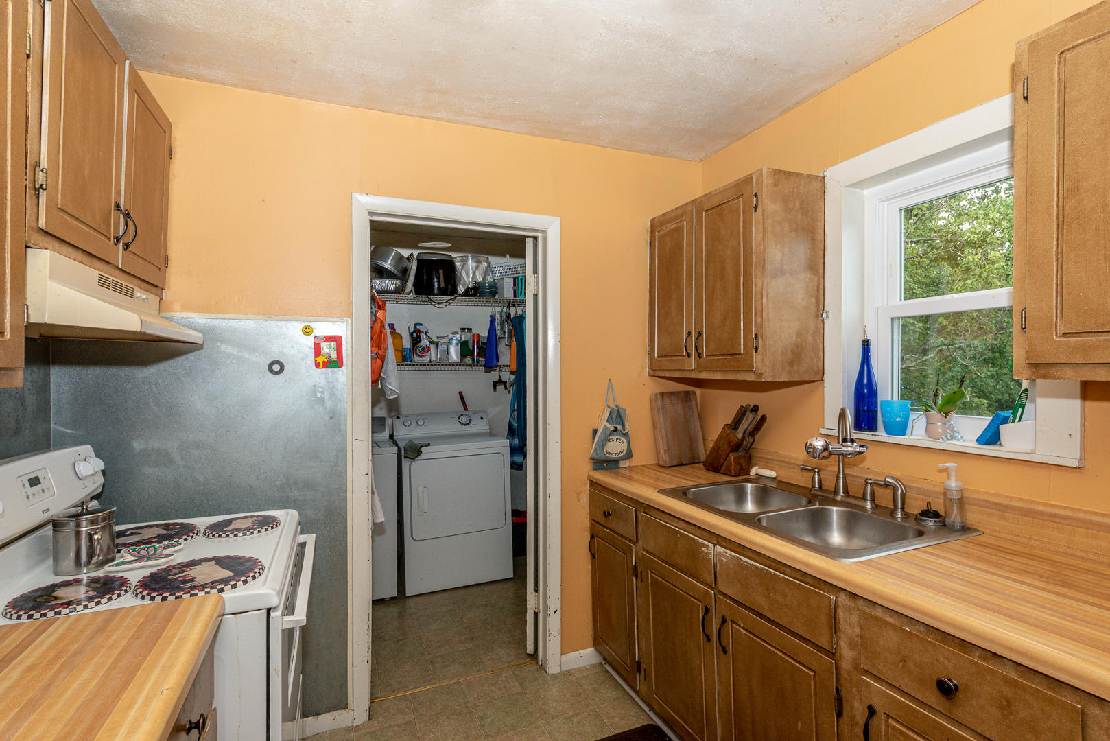 4435 Pea Ridge Road Maryville, TN 37804 - Photo 14 of 32 Kitchen