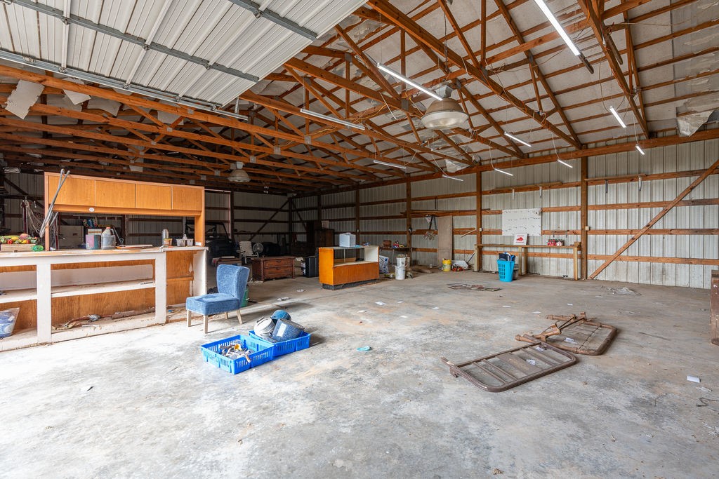 3022 Dow Jones Road Alma, AR 72921 - Photo 23 of 34 Garage featuring metal wall