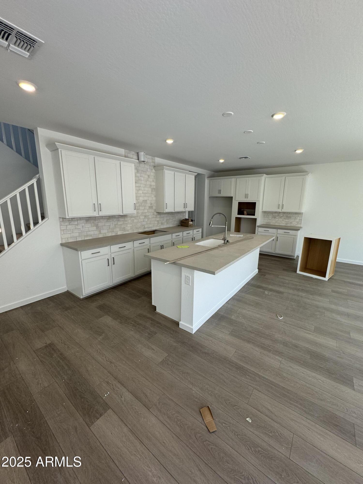 2467 West Rowel Road Phoenix, AZ 85085 - Photo 3 of 20 Kitchen