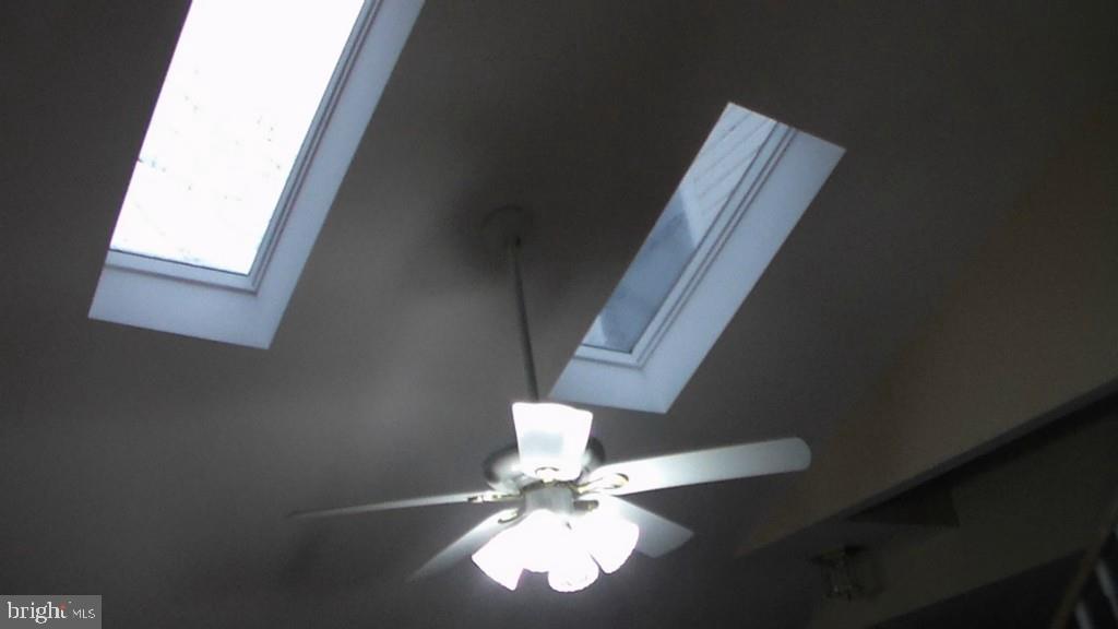 147 Seaspray Road Manahawkin, NJ 08050 - Photo 12 of 30