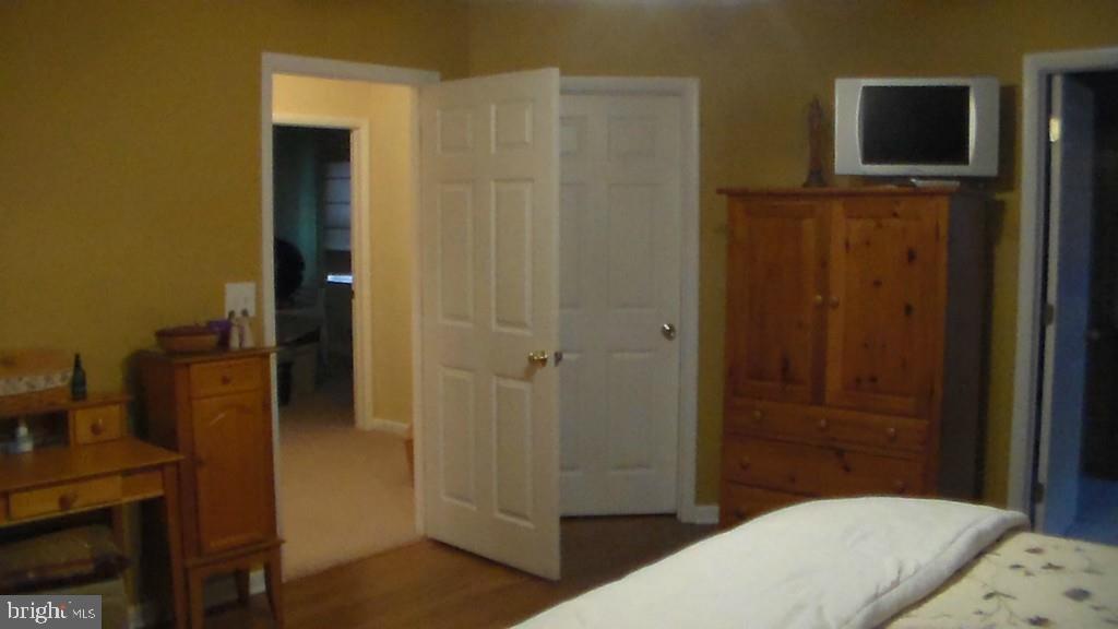 147 Seaspray Road Manahawkin, NJ 08050 - Photo 17 of 30