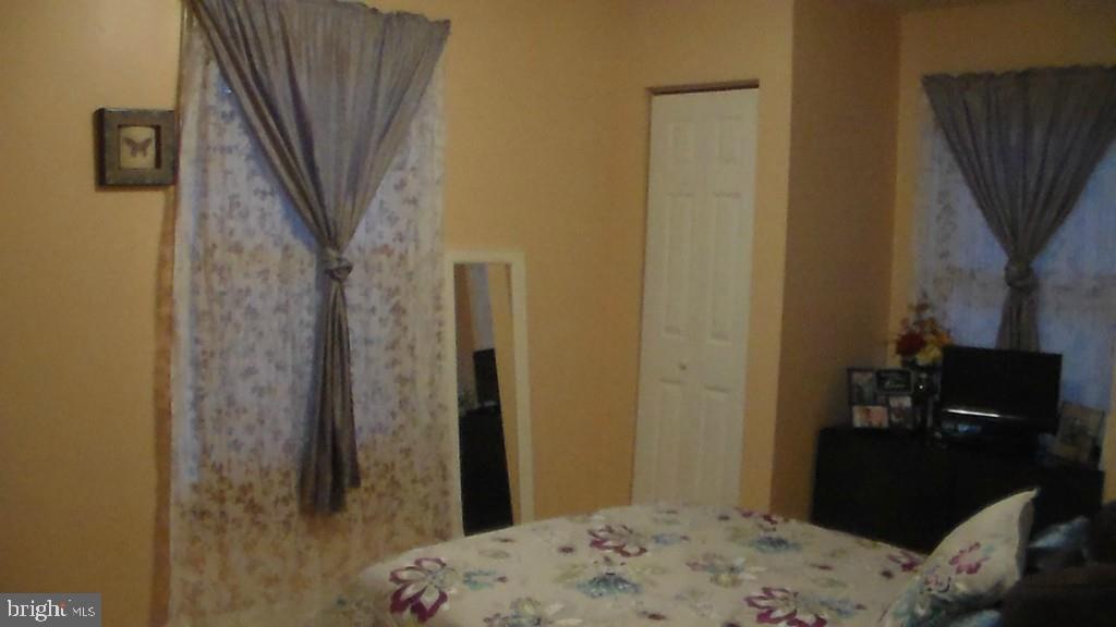 147 Seaspray Road Manahawkin, NJ 08050 - Photo 19 of 30