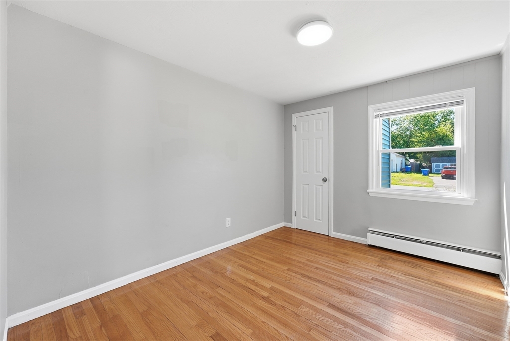 109 Bretton Road Springfield, MA 01119 - Photo 14 of 42