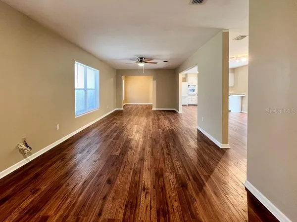 $2,100 | 1901 Northwest 36th Drive, Gainesville, FL 32605